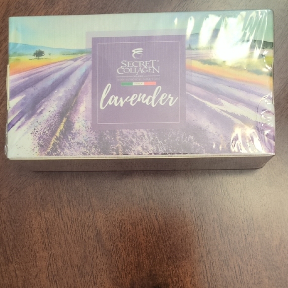 B27-Luxury Skincare Trio: Collagen Soap, Brightening Serum & Retinol Serum - Picture 3 of 7